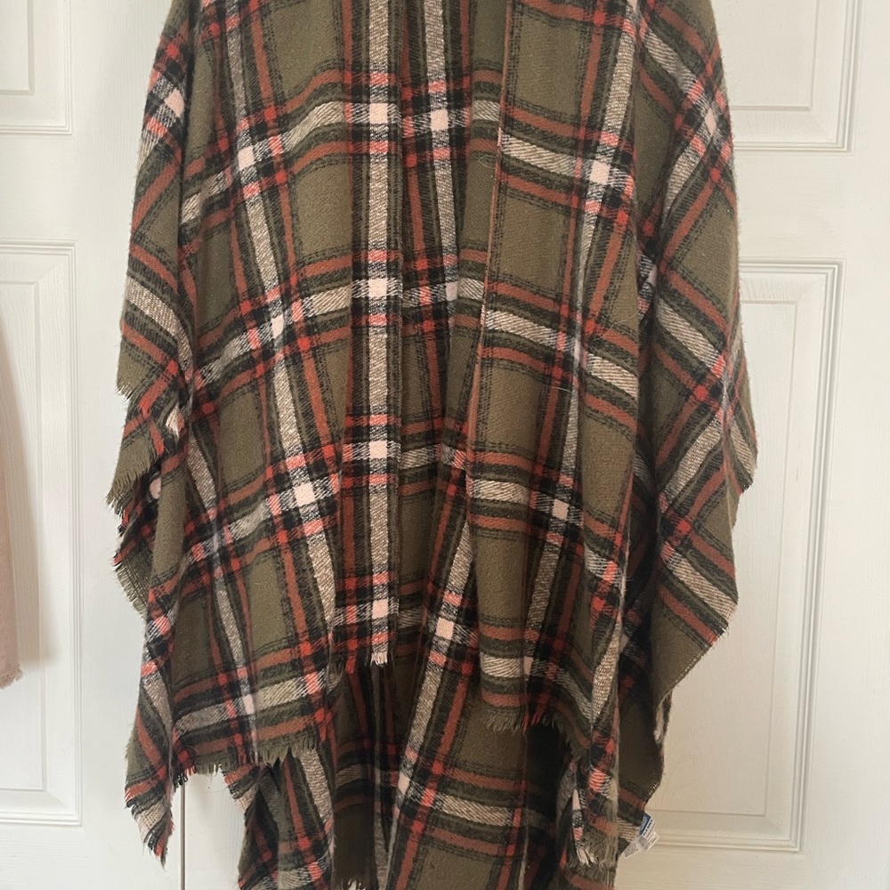 Old Navy Multicolor Plaid Poncho